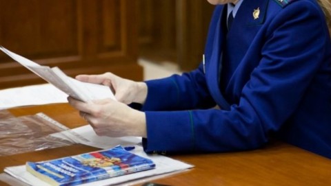 По постановлению прокурора Шарлыкского района глава КФХ привлечен к административной ответственности за повторную невыплату заработной платы работнику
